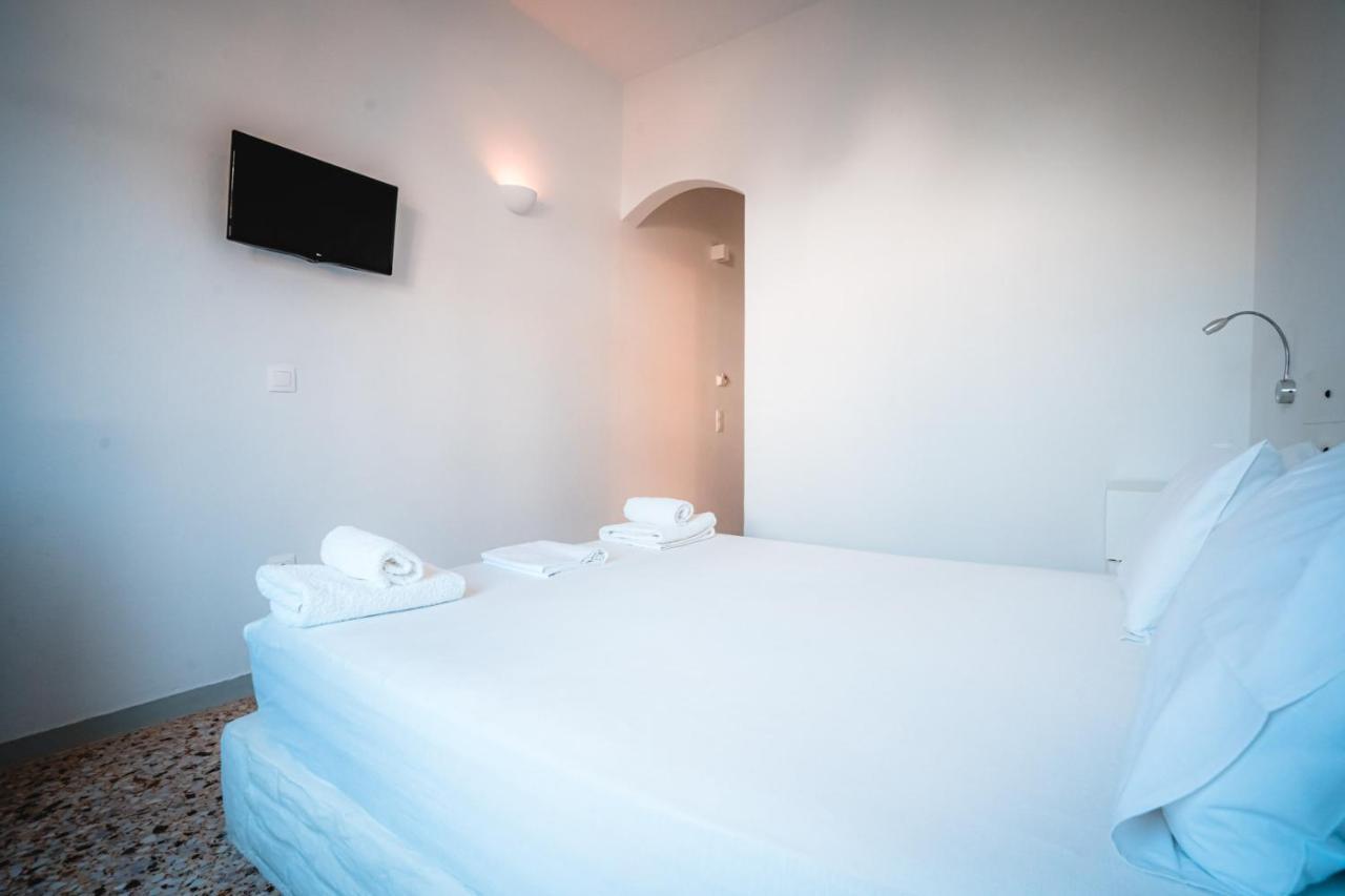 Esmeralda Apartments Apollonia  Ngoại thất bức ảnh